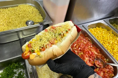 Cachorro-quente de Passo Fundo faz sucesso em São Paulo<!-- NICAID(15858225) -->