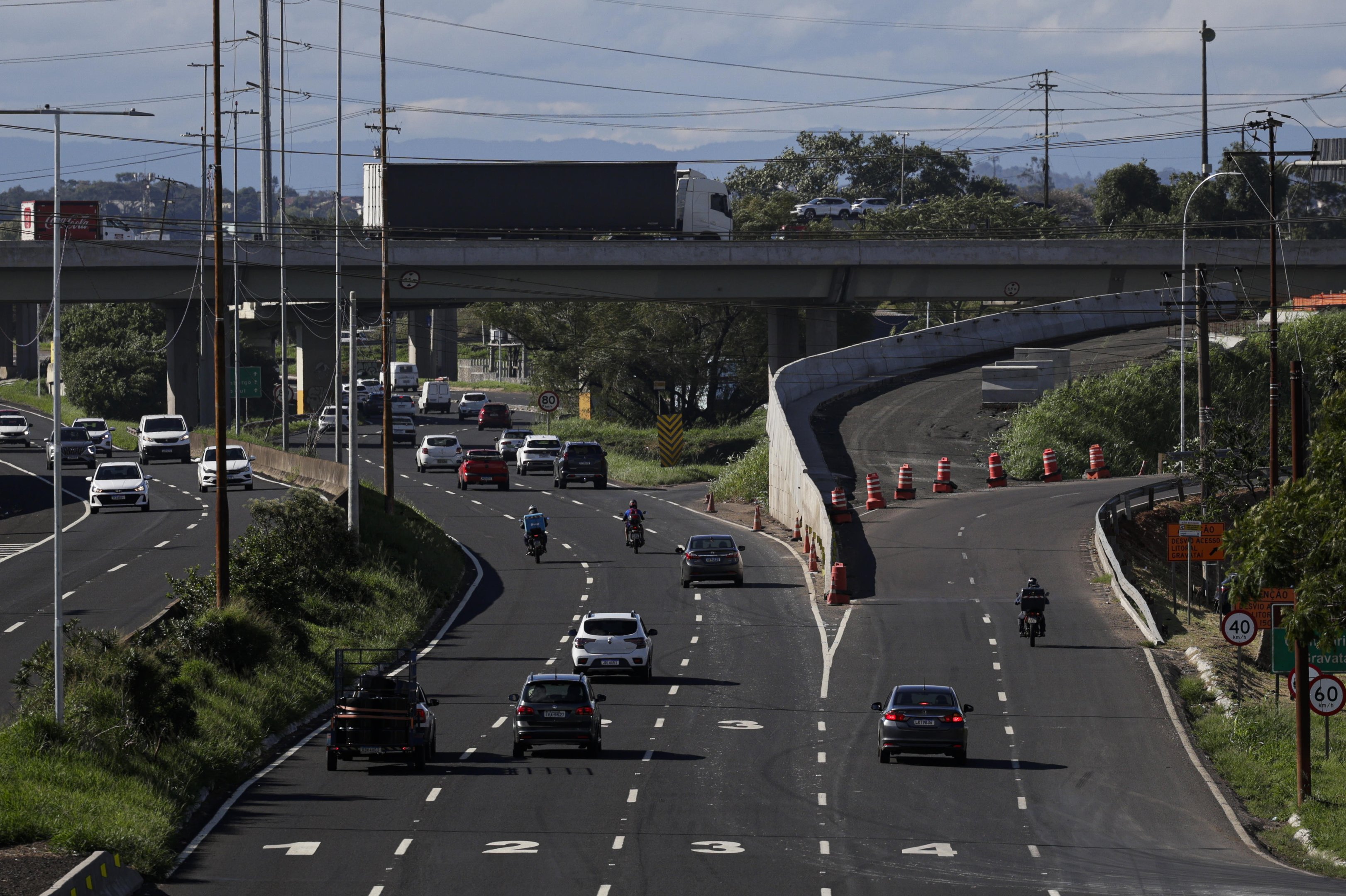 Novo viaduto que mudar&aacute; acesso da BR-116 para a freeway tem prazo de entrega adiantado