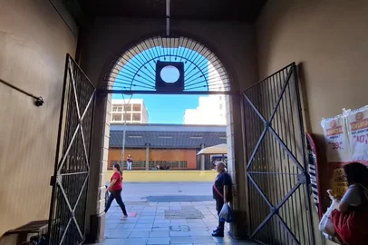 Por onde andam os relógios do Mercado Público.<!-- NICAID(16157103) -->