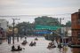Resgate de pessoas em Canoas após enchente na cidadeFotógrafo: Duda Fortes/Agencia RBS<!-- NICAID(15754415) -->