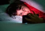 A nova exaustão digital: por que descansar sem olhar o celular ficou tão difícil