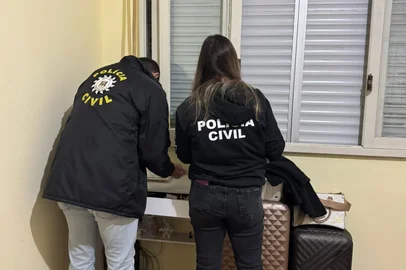 Falsa psicóloga que atendia crianças com TDAH e autismo em Porto Alegre e região é investigada: "O número de vítimas pode chegar a centenas", diz delegado<!-- NICAID(16081275) -->