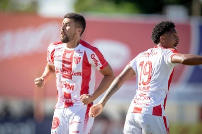 Vitor Oliveira marca para o Guarany de Bagé <!-- NICAID(16226612) -->