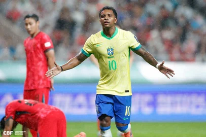 Brasil vence Coreia do Sul em amistoso para a Copa. Na foto, o atacante Rodrygo<!-- NICAID(16143287) -->