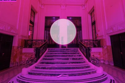 Como será a exposição Reflexos [in]Versos, no país das maravilhas, de Vera Uberti, no Farol Santander Porto Alegre.PARA O INFORME ESPECIAL<!-- NICAID(15611060) -->