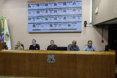 CAXIAS DO SUL, RS, BRASIL. 06-01-2025. Vereadores de Caxias do Sul votam a favor sobre a criação de 23 novos cargos na Câmara Municipal.<!-- NICAID(16198760) -->