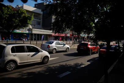 05/10/2022 - PORTO ALEGRE, RS - Protásio Alves, a rua com maior número de roubos de veículos na Capital. FOTO: Anselmo Cunha / Agência RBS<!-- NICAID(15227732) -->