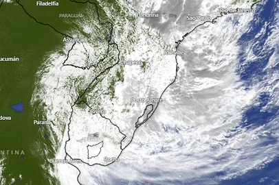 Windy / Reprodução Imagem de satélite mostra RS nesta terça-feira