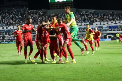 SANTOS, SP BRASIL, 18-03-2026: Inter visita o Santos, na Vila Belmiro, pelo Brasileirão 2026. Foto: Ricardo Duarte/SC InternacionalIndexador: ricardo duarte<!-- NICAID(16248254) -->