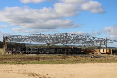 Plataforma de exportação de bovinos em Cerrito no sul do Estado; As margens da BR-293; Está em operação e deve funcionar de forma plena somente em 2027;