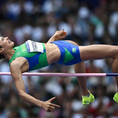 Brazil's Valdileia Martins competes in the women's high jump qualification of the athletics event at the Paris 2024 Olympic Games at Stade de France in Saint-Denis, north of Paris, on August 2, 2024. (Photo by Ben STANSALL / AFP)<!-- NICAID(15830501) -->