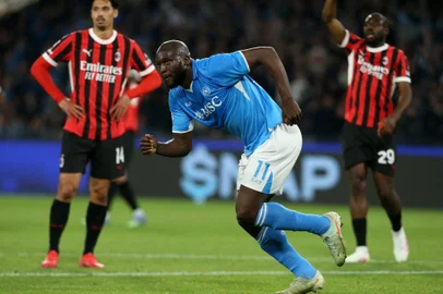 Lukaku, futebol, Napoli