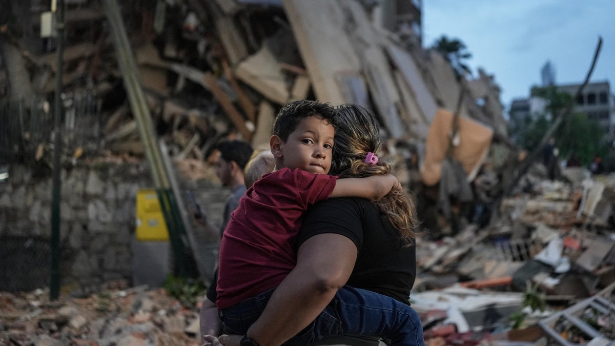 "Perdi minha família": venezuelanos buscam parentes após terremotos; número de mortes sobe para 589