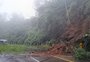 Queda de barreira deixa  trânsito bloqueado na RS-115, em Gramado 