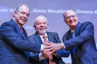 06.02.2023 - CerimÃ´nia de posse do Presidente do Banco Nacional de Desenvolvimento EconÃ´mico e Social (BNDES), Aloizio Mercadante. EdifÃ­cio-sede do BNDES, AuditÃ³rio. Rio de Janeiro - RJ. Foto: Ricardo Stuckert/PR<!-- NICAID(15341480) -->