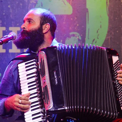 Samuca do Acordeon<!-- NICAID(15992119) -->
