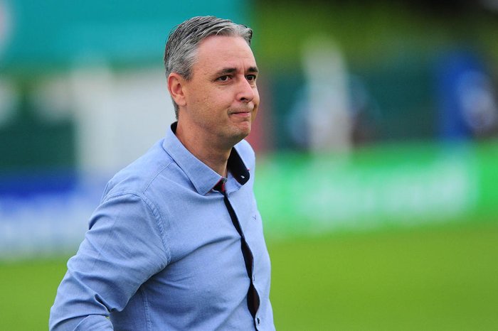 Ele disse isso? Ex jogador gremista dá declaração sobre Thiago Nunes