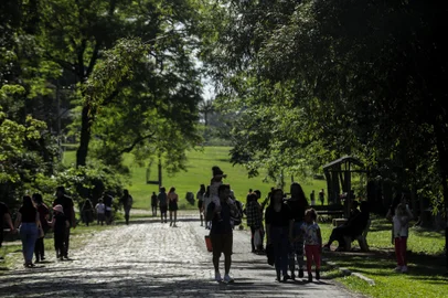 12/10/2021 - SAPUCAIA DO SUL, RS - Zoo de Sapucaia lota de visitantes no feriado do Dia das Crianças. FOTO: Marco Favero / Agência RBS<!-- NICAID(14913106) -->