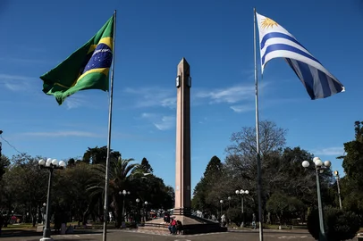 RIVERA, URUGUAI, 05-08-2025: Cidades das regiões de  fronteira com o Uruguai e Argentina apostam no turismo de compras em free shops nacionais e dos países vizinhos. O Shopping China é um dos free shopps mais tradicionais de Rivera, no Uruguai, com loja aberta desde 2017. Foto: Jonathan Heckler/Agência RBS<!-- NICAID(16098868) -->