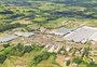 Funcionários terão contrato suspenso para reduzir produção da John Deere no RS