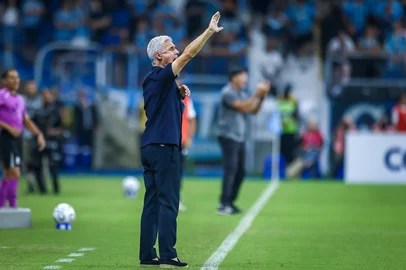 Gremio x Deportivo RiestraRS - FUTEBOL/CONMEBOL SULAMERICANA 2025 /GREMIO X DEPORTIVO RIESTRA - ESPORTES - Lance da partida entre Gremio e Deportivo Riestra, disputada na noite desta terca-feira, na Arena do Gremio, valida pela Copa Sul-americana 2026. FOTO: LUCAS UEBEL/GREMIO FBPAEditoria: SPOLocal: Porto AlegreIndexador: Lucas UebelSecao: futebolFonte: Gremio.netFotógrafo: Gremio x Deportivo Riestra<!-- NICAID(16266121) -->