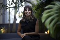 PORTO ALEGRE, RS, BRASIL - 08-10-2026: Por que tantas mulheres acordam cansadas mesmo dormindo bem? Muitas marcas têm se apropriado dessa ideia para tentar vender suplementos diversos para mulheres. A ideia, portanto, é explicarmos o que de fato pode impactar o sono das mulheres — questões hormonais, perimenopausa etc. — e como/quando tratar isso. Na foto: Tatiana Callero, nutricionista (Foto: André Ávila/Grupo RBS)Indexador: Andre Avila<!-- NICAID(16383407) -->