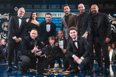 Nenê participa do Leilão do Neymar.<!-- NICAID(16058063) -->