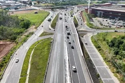 Construção de viadutos da RS-118, em Gravataí, é concluída. Foto: Daer / Divulgação<!-- NICAID(16188311) -->