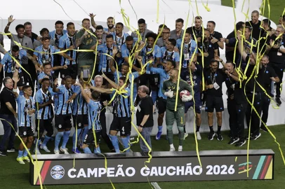 Mateus Bruxel / Agencia RBS PORTO ALEGRE, RS, BRASIL, 08/03/2026: Inter e Grêmio se enfrentam no Estádio Beira-Rio, no Gre-Nal de número 451, no jogo de volta da final do Campeonato Gaúcho de 2026, o Gauchão. Após o jogo de ida, na Arena, terminar em 3 a 0 para o Grêmio, o Internacional recebe o adversário em casa com a missão de tentar reverter o placar e conquistar o bicampeonato estadual. Foto: Mateus Bruxel/Agência RBS<!-- NICAID(16240799) -->