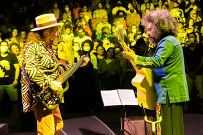 Chico César e Geraldo Azevedo apresentam o show "Violivoz"<!-- NICAID(15430720) -->