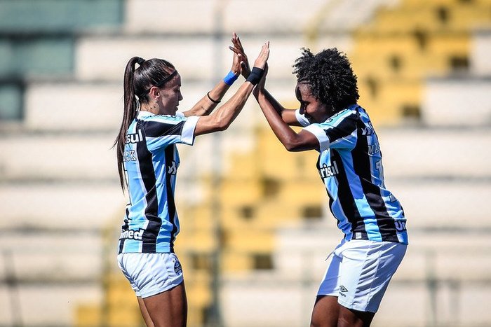 Com quatro gols de Eudimilla, Grêmio goleia o Flamengo de São Pedro e está na final do Gauchão Feminino