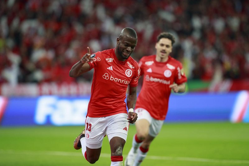 Porto Alegre, RS, Brasil, 29/08/2023 - SC Internacional vs Club Bolívar pela Copa Libertadores da América 2023. Enner Valencia, Maurício - Foto: Jefferson Botega/Agência RBS<!-- NICAID(15525666) -->
