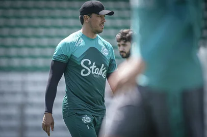 Fernando Alves / E.C. Juventude / Divulgação Treino do Juventude para a sequência da Série A. Na foto, o técnico Thiago Carpini.<!-- NICAID(16169311) -->
