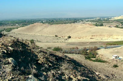 Could the biblical description of the destruction of Sodom be explained by an exploding meteor? A research team including East Carolina University’s Dr. Sid Mitra, professor of geological sciences, has presented evidence that a Middle Bronze Age city called Tall el-Hammam, located in the Jordan Valley northeast of the Dead Sea, was destroyed by a cosmic airburst. <!-- NICAID(14926675) -->