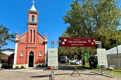 Vale dos Vinhedos celebra vindima com festival neste sábado, 27/03/2026 <!-- NICAID(16254353) -->