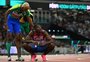 Alison dos Santos derruba duas barreiras e fica em quinto no Mundial de Atletismo