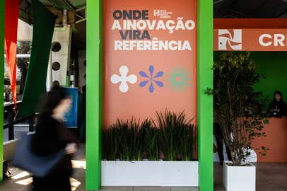 NOVO HAMBURGO, RS, BRASIL, 16-09-2026: Feevale Summit: dedicado à troca de experiências, conexões estratégicas e geração de oportunidades reais entre empresas da região metropolitana. Foto: Renan Mattos / Grupo RBS<!-- NICAID(16367012) -->