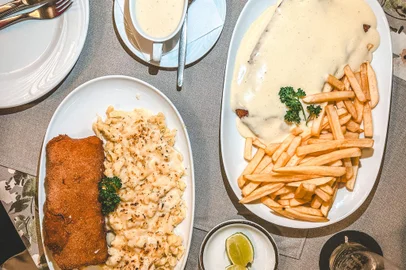 alemão, classico, chope, schnitzel, filé, destemperados, porto alegre, bolinho de bacalhau<!-- NICAID(15493466) -->