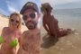 Britney Spears publica vídeo na praia em que aparece rolando na areia<!-- NICAID(15389298) -->