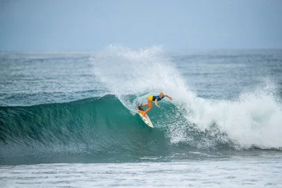 Tatiana Weston-Webb, surfe