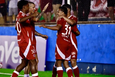 PORTO ALEGRE, RS, BRASIL, 15-01-2026: Campeonato Gaúcho 2026. Pela segunda rodada do Gauchão, o Internacional enfrenta o Monsoon, no Estádio Francisco Noveletto, o Zequinha, no Passo D’Areia. Foto: Jeff Botega/Agência RBS<!-- NICAID(16205080) -->
