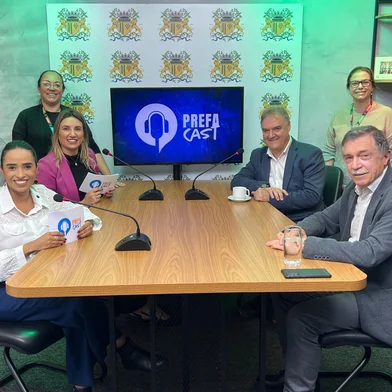 Prefeito grava o podcast Prefacast.<!-- NICAID(16024185) -->