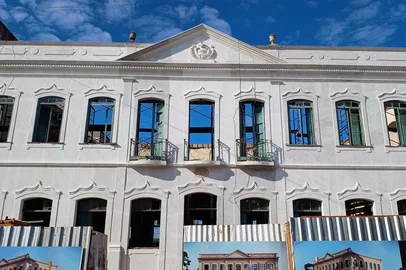 Prédio da antiga prefeitura, em obras de restauro, na Rua da Ladeira, em Rio Pardo.<!-- NICAID(16038098) -->