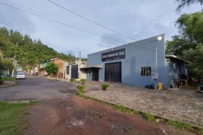 A Polícia Civil investiga a autoria de um homicídio ocorrido em um baile funk em Novo Hamburgo, no Vale do Sinos. O crime foi registrado na madrugada de sábado (10.01.2026), em uma casa noturna no bairro Vila Diehl.<!-- NICAID(16202208) -->