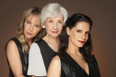 Três Mulheres Altas; Helena Ranaldi; Fernanda Nobre; Ana Moura.<!-- NICAID(16298748) -->
