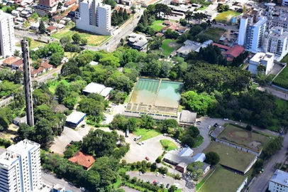 O Serviço Autônomo Municipal de Água e Esgoto (Samae) informa parada programada na Estação de Tratamento de Água (ETA) Parque da Imprensa na próxima segunda-feira (25/03) para interligação das redes da unidade com a nova adutora Tronco-Sul, na Avenida Júlio de Castilhos, esquina com a rua Humberto de Campos. <!-- NICAID(15712264) -->