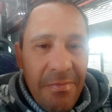 A família de Júlio Cesar Lemos Piuga dos Santos, de 47 anos, morador de Caxias do Sul, o procura após o homem ter saído de casa, na manhã de terça-feira (16), após o portão ter sido deixado aberto por descuido<!-- NICAID(15178888) -->
