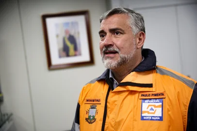 PORTO ALEGRE, RS, BRASIL - 2024.07.09 - Fotos do Ministro Paulo Pimenta durante entrevista exclusiva para Zero Hora. (Foto: André Ávila/ Agência RBS)Indexador: Andre Avila<!-- NICAID(15809795) -->