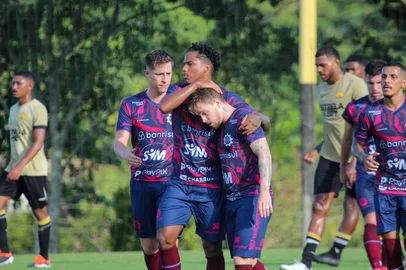 Na preparação para a Série C, Caxias realiza jogo-treino contra o Criciúma, em Santa Catarina.<!-- NICAID(15996730) -->