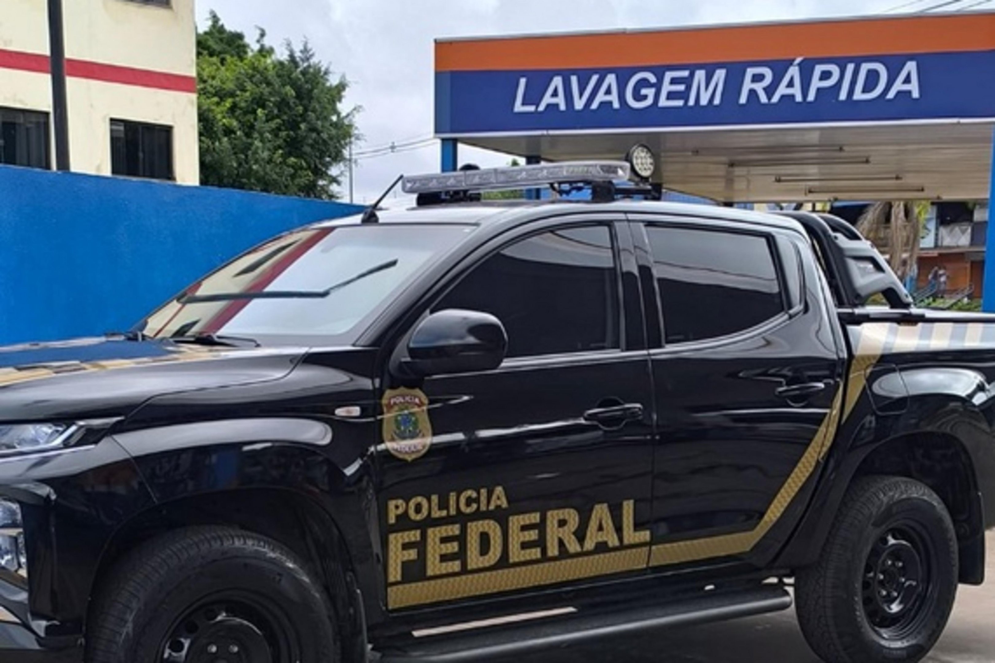 Opera&ccedil;&atilde;o combate pre&ccedil;os abusivos em postos de combust&iacute;veis do RS, do DF e de mais 10 Estados